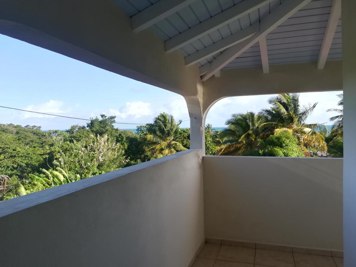 Haut De Villa Avec Vue Sur La Mer Sainte-Rose Exteriör bild